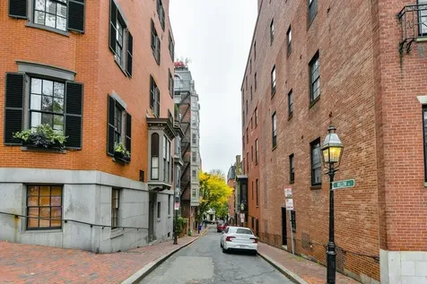 17 Willow Street Boston MA 02108