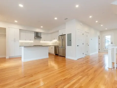 210 Adams Waltham MA 02435