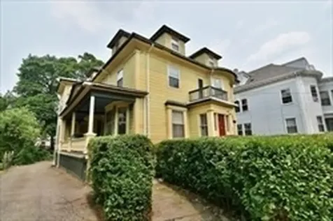 28 Brookledge Boston MA 02121