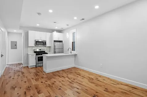 283 Chelsea Street Boston MA 02128