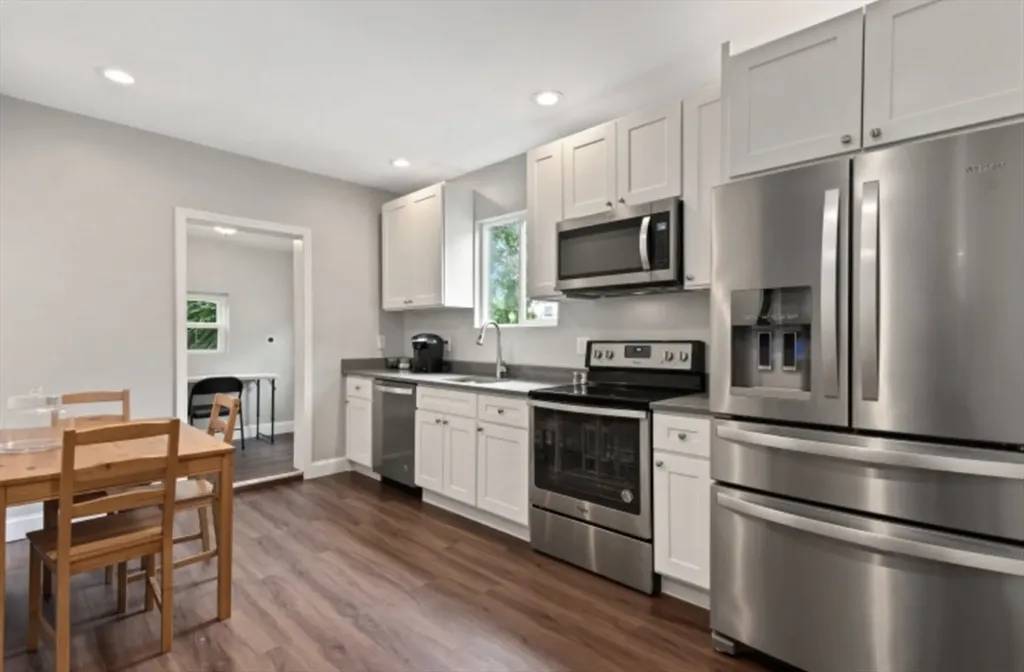 7 Abbotsford Boston MA 02121