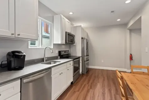 7 Abbotsford Boston MA 02121