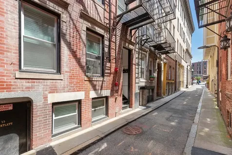 19 Bartlett Place Boston MA 02113