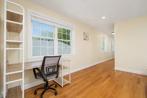 89 Overland Waltham MA 02451