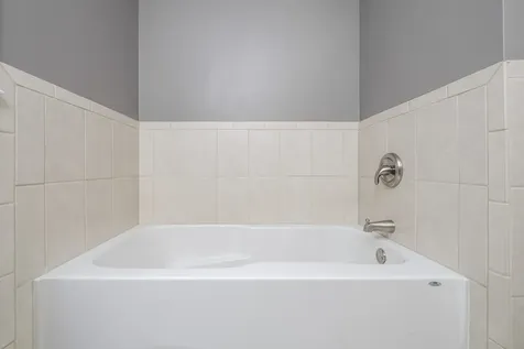 89 Overland Waltham MA 02451