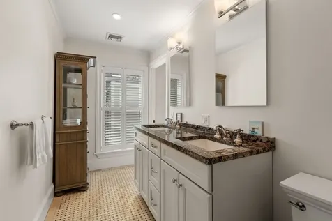 37 Mount Vernon Street Boston MA 02129