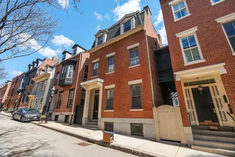37 Mount Vernon Street Boston MA 02129