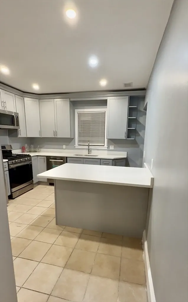 25 Larchmont Street Boston MA 02124