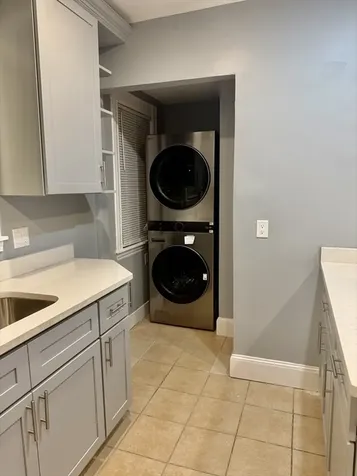 25 Larchmont Street Boston MA 02124