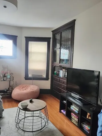 933 East Broadway Boston MA 02127