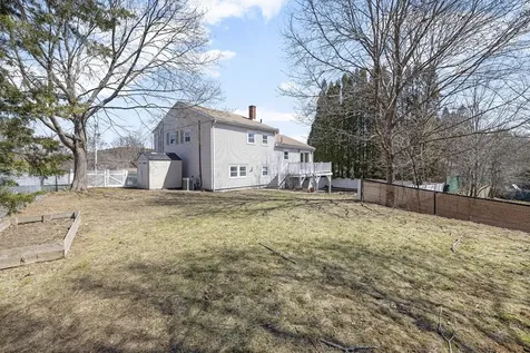 160 Ravenswood Road Waltham MA 02453
