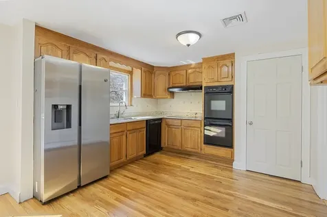 160 Ravenswood Road Waltham MA 02453