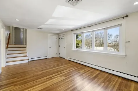 160 Ravenswood Road Waltham MA 02453