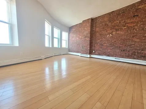 338 Warren Street Boston MA 02119