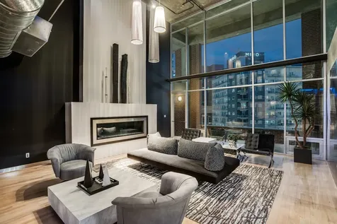 2011 Cedar Springs Road Dallas TX 75201