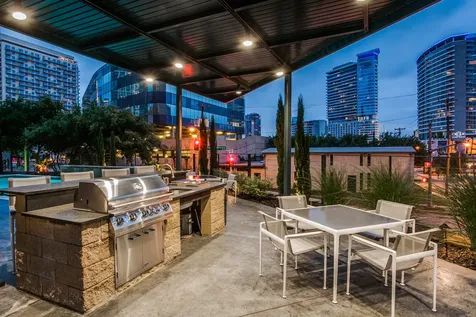 2011 Cedar Springs Road Dallas TX 75201
