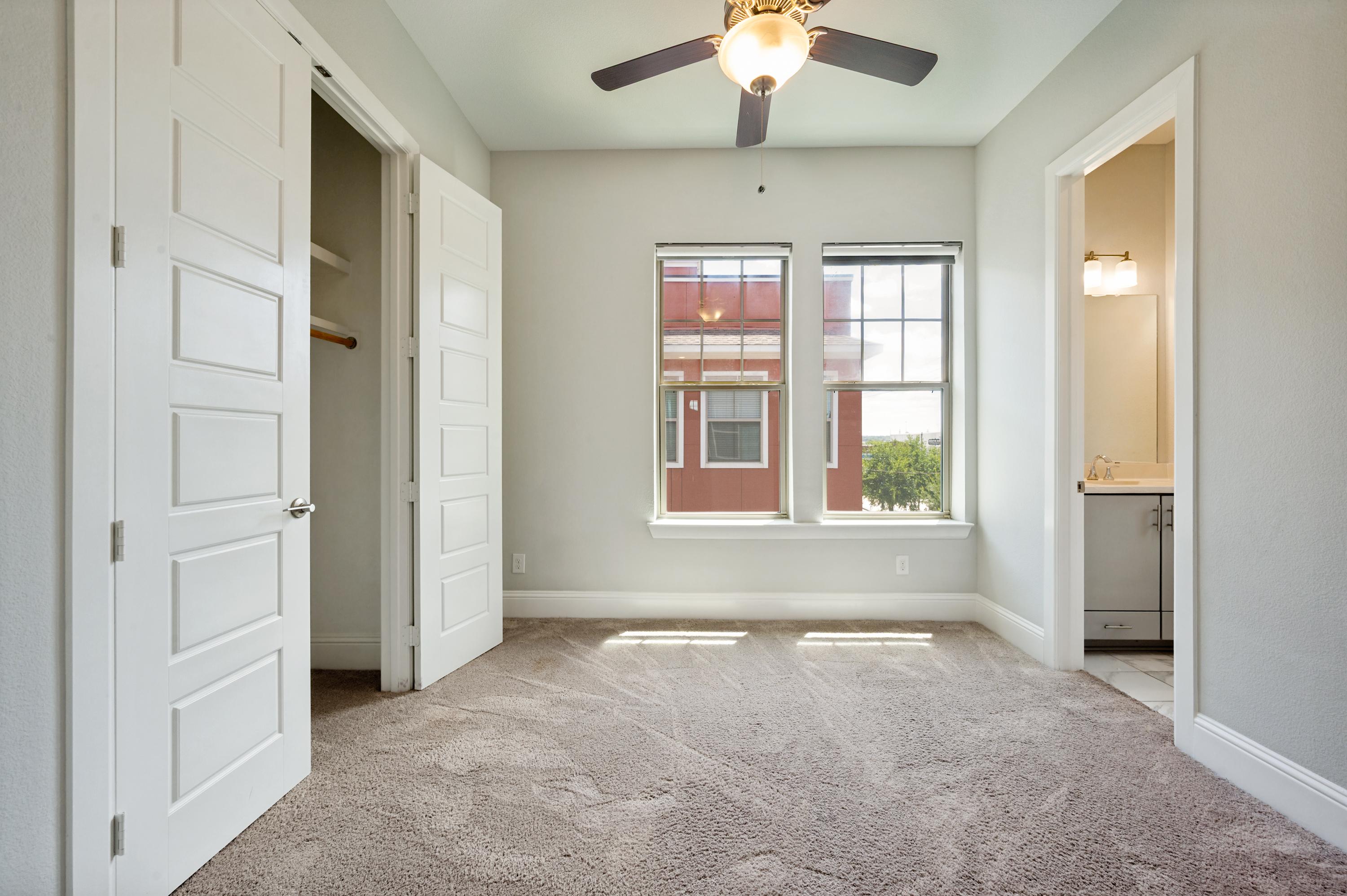 1309 Arch Place Dallas TX 75215