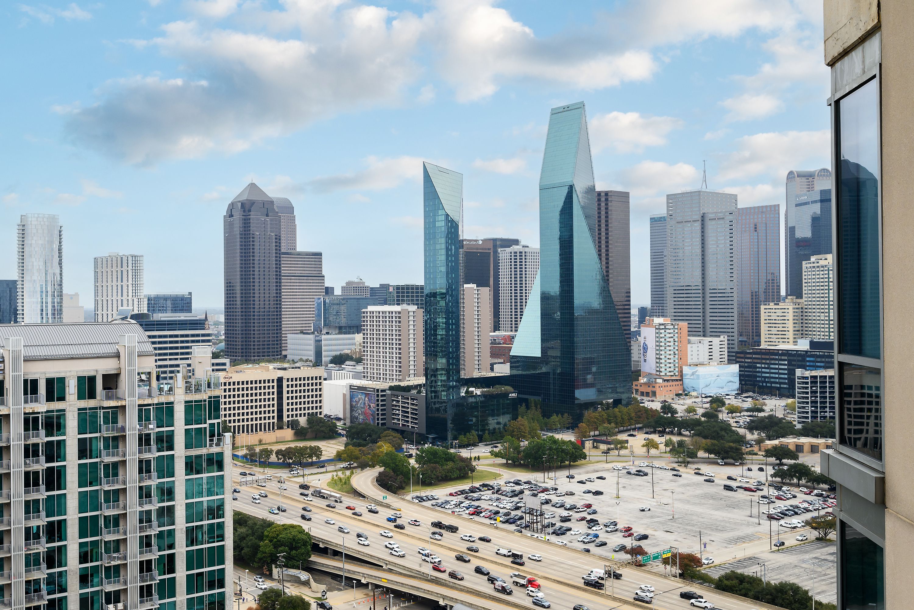 2200 Victory Avenue Dallas TX 75219