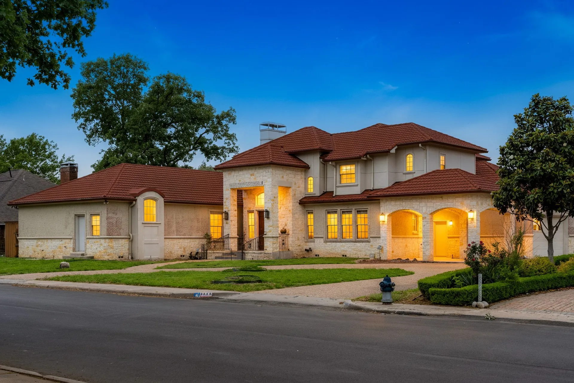 Irving TX, 1513 Canyon Oaks Drive