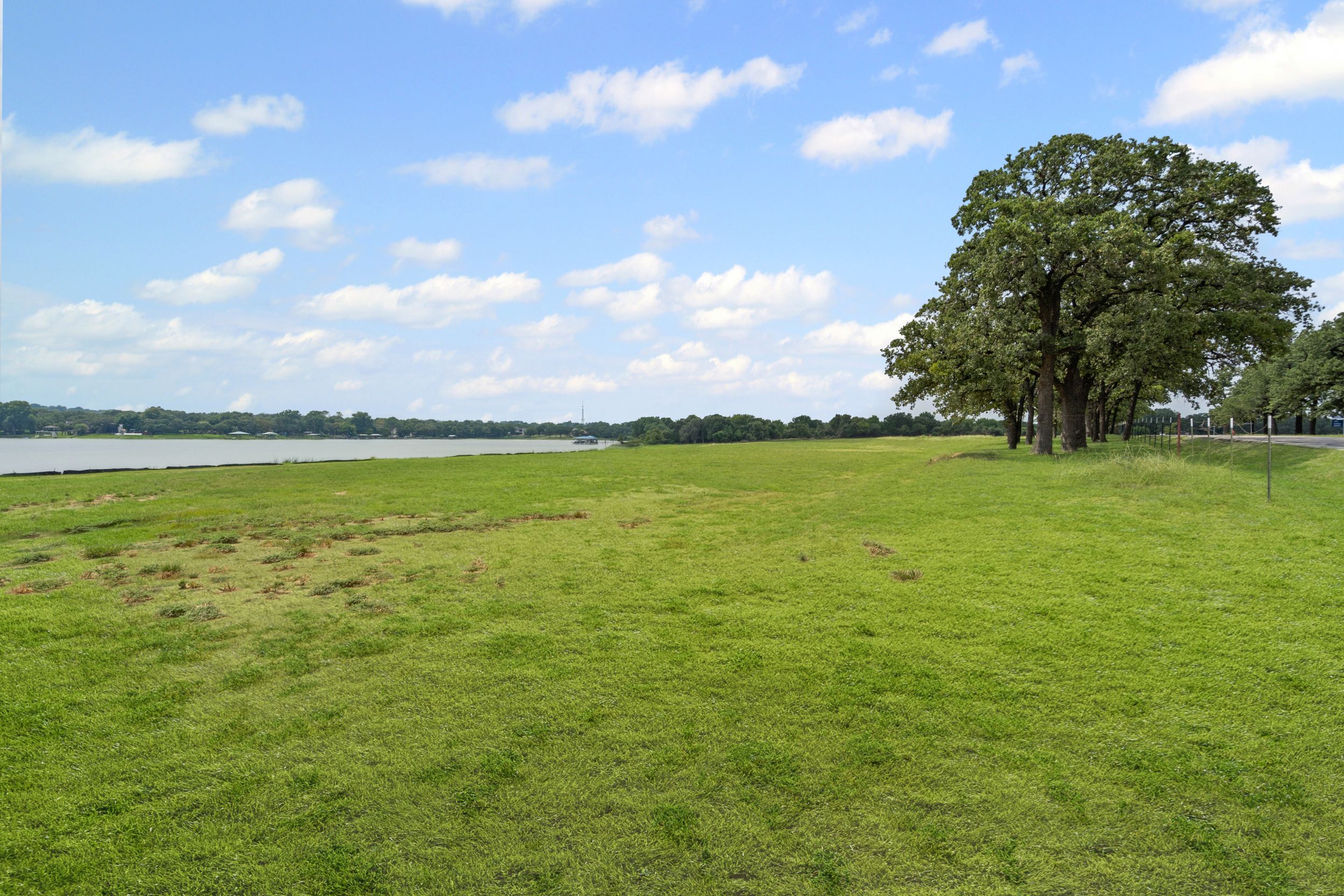 1533 Park Street Azle TX 76020