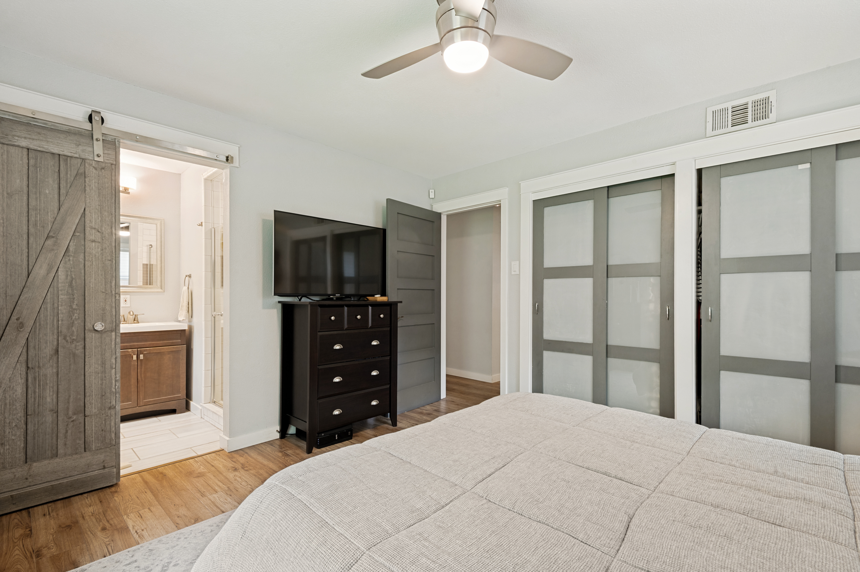 1735 Sunnybrook Drive Irving TX 75061