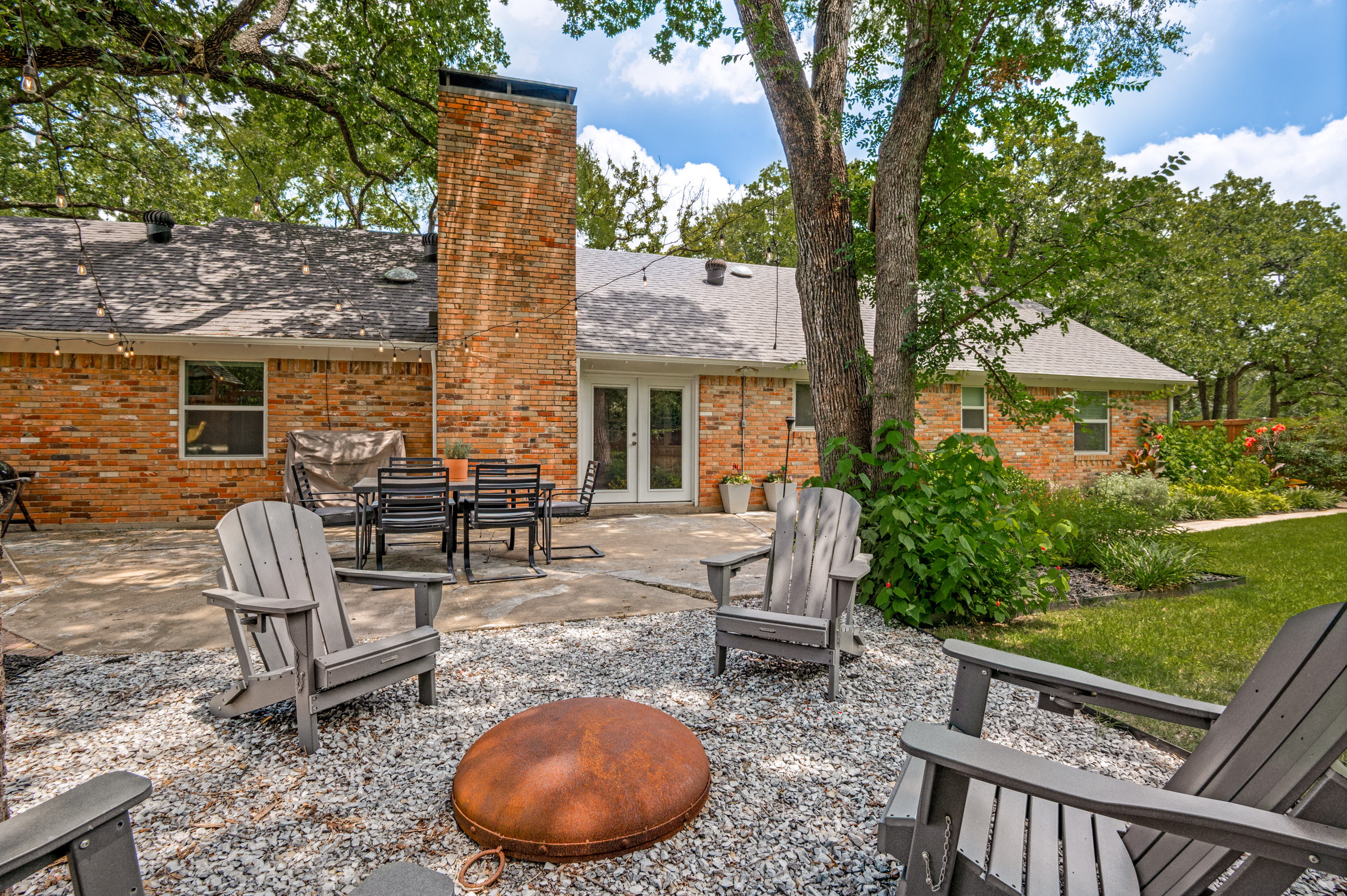 1735 Sunnybrook Drive Irving TX 75061