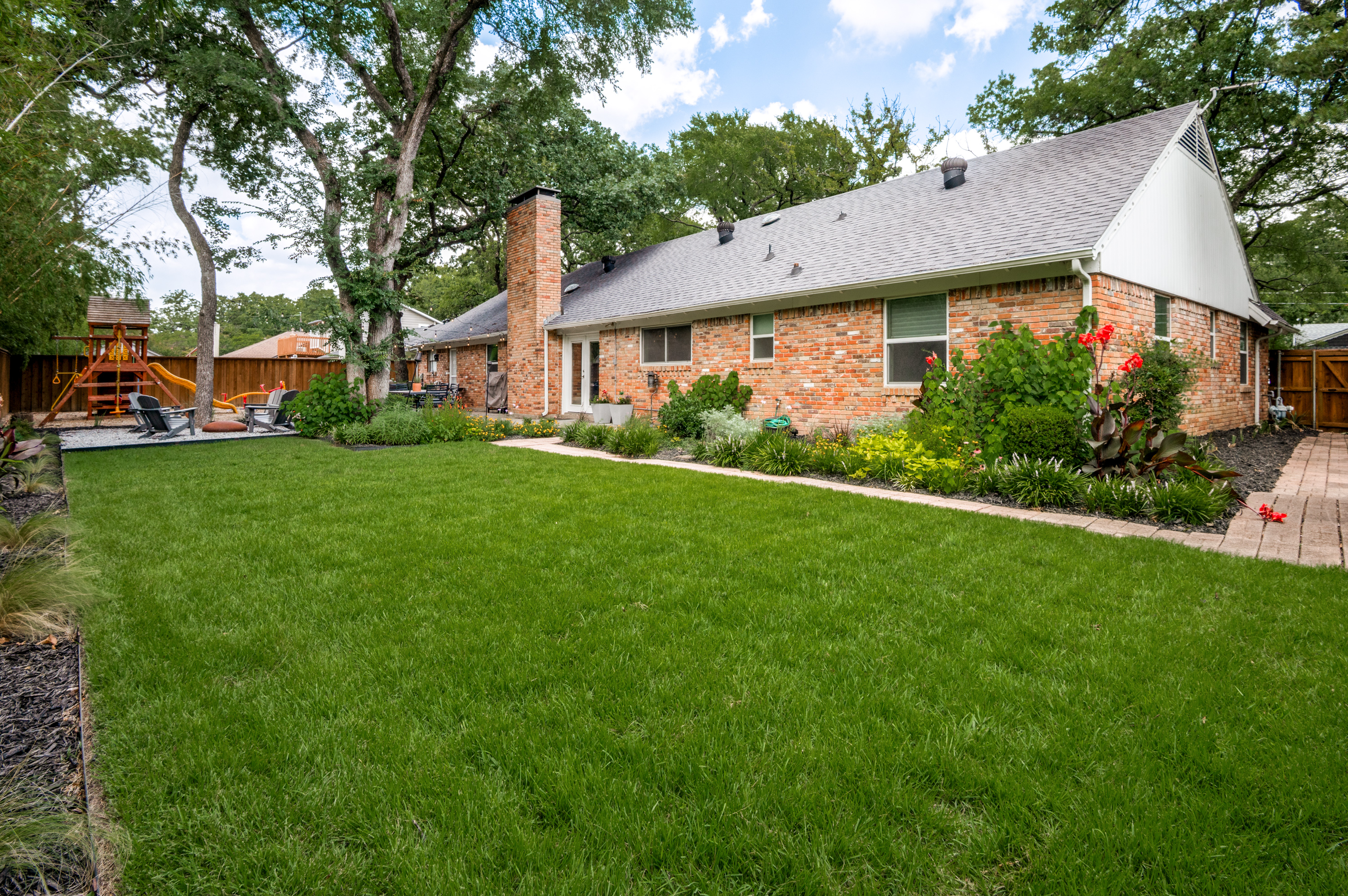 1735 Sunnybrook Drive Irving TX 75061