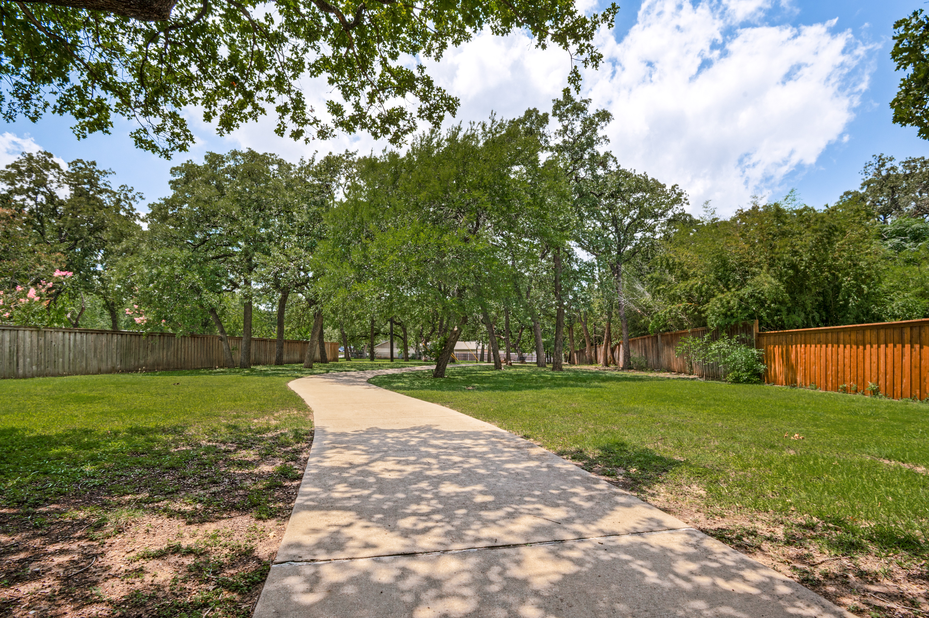 1735 Sunnybrook Drive Irving TX 75061