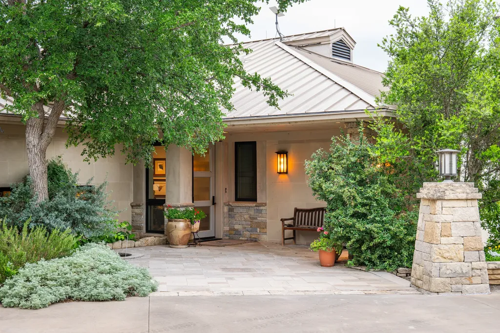 4616 N. Fm 4 Palo Pinto TX 76484