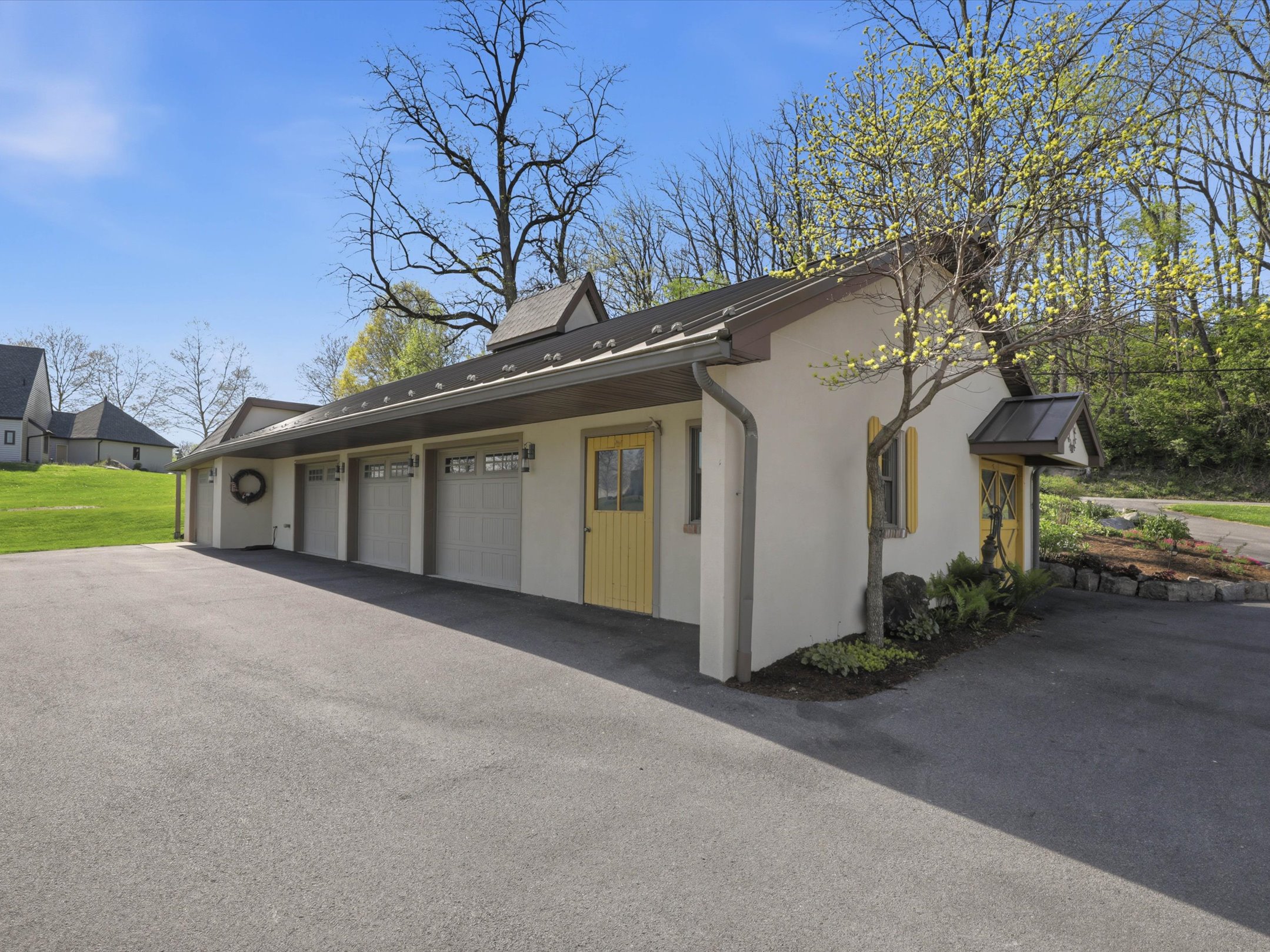 128 Kindt Corner Road Shoemakersville PA 19555