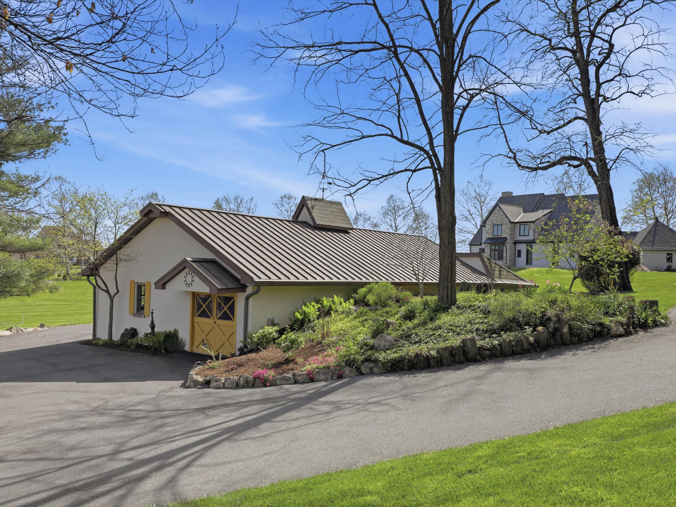 128 Kindt Corner Road Shoemakersville PA 19555