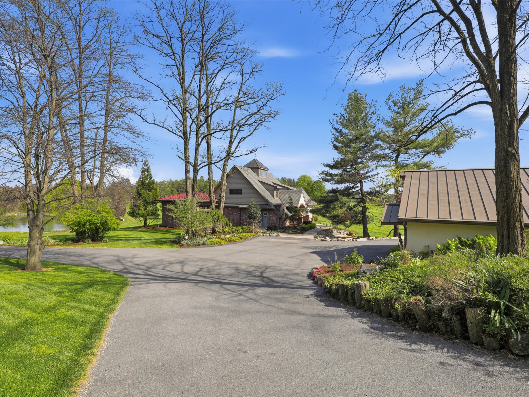 128 Kindt Corner Road Shoemakersville PA 19555
