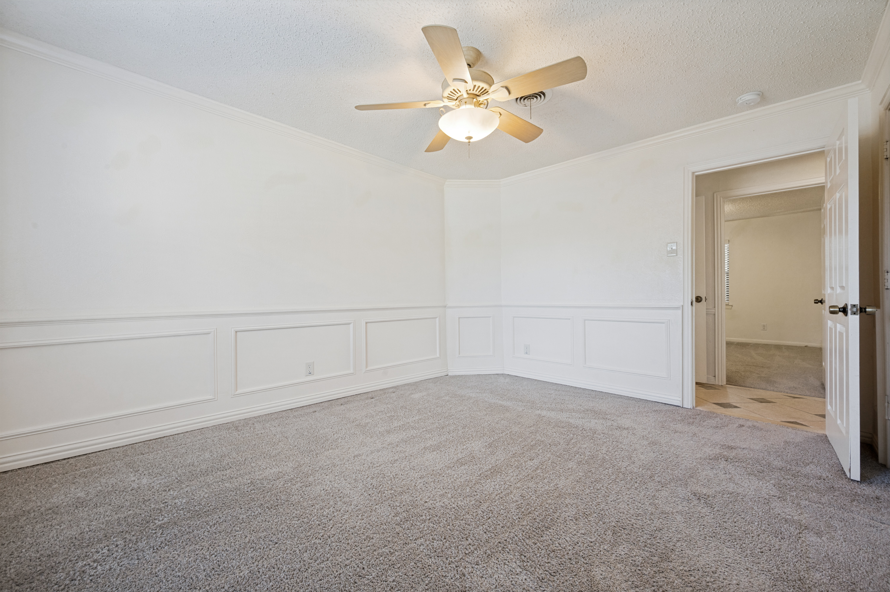 221 Linda Lane Irving TX 75062