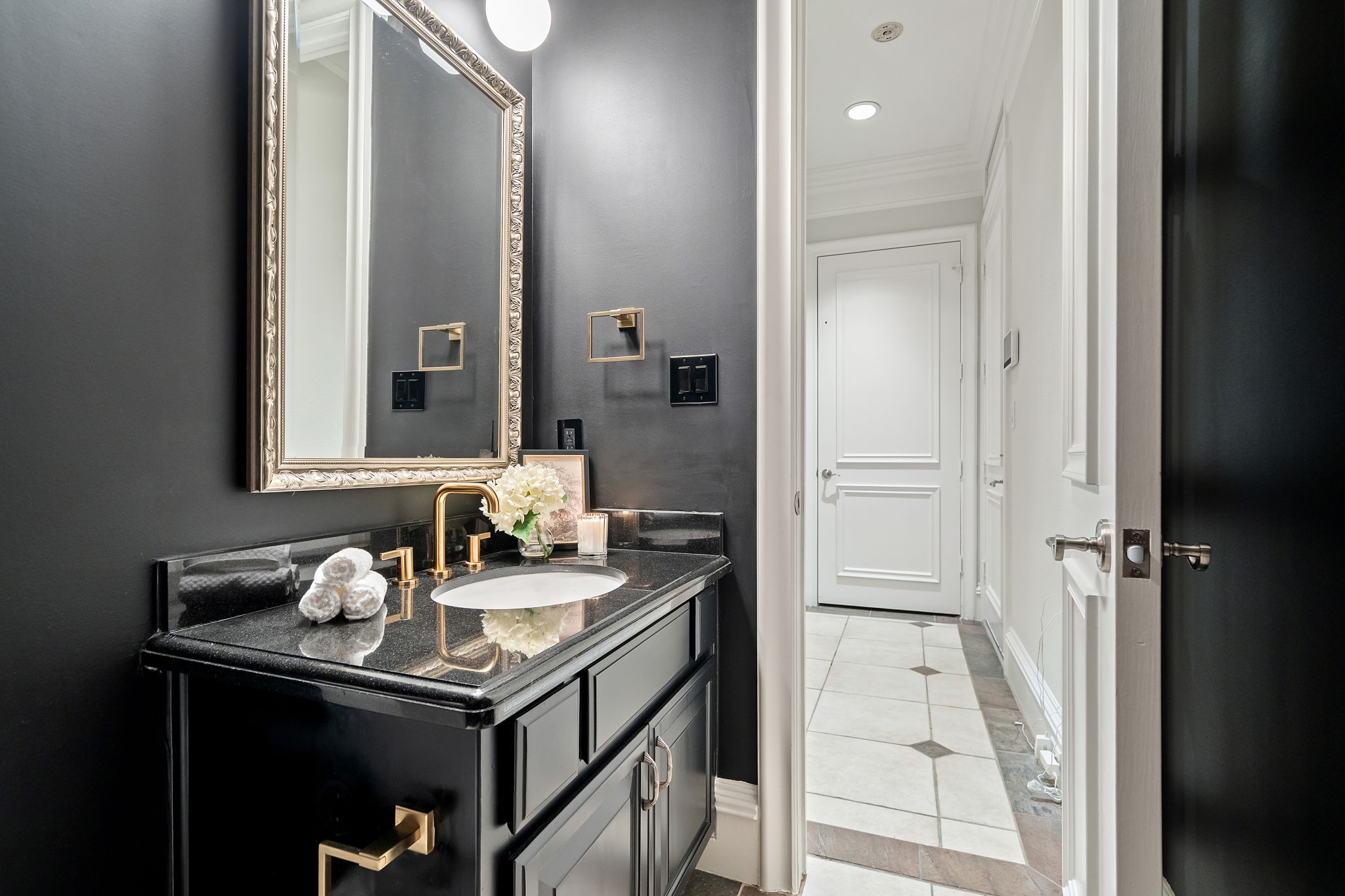 2214 Worthington Street Dallas TX 75204