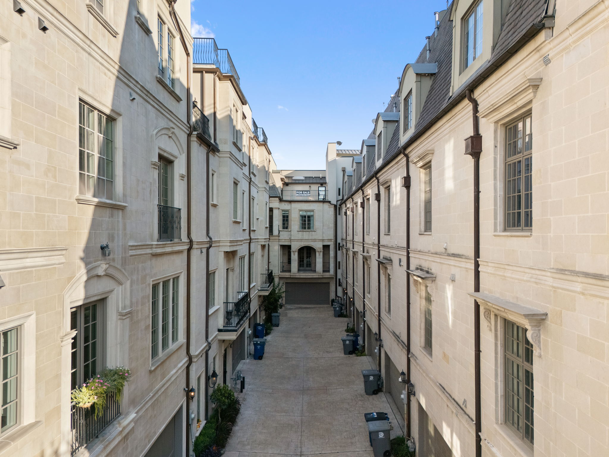 2214 Worthington Street Dallas TX 75204