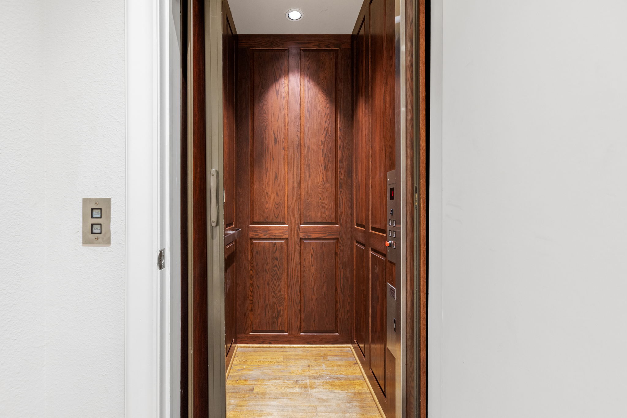 2214 Worthington Street Dallas TX 75204