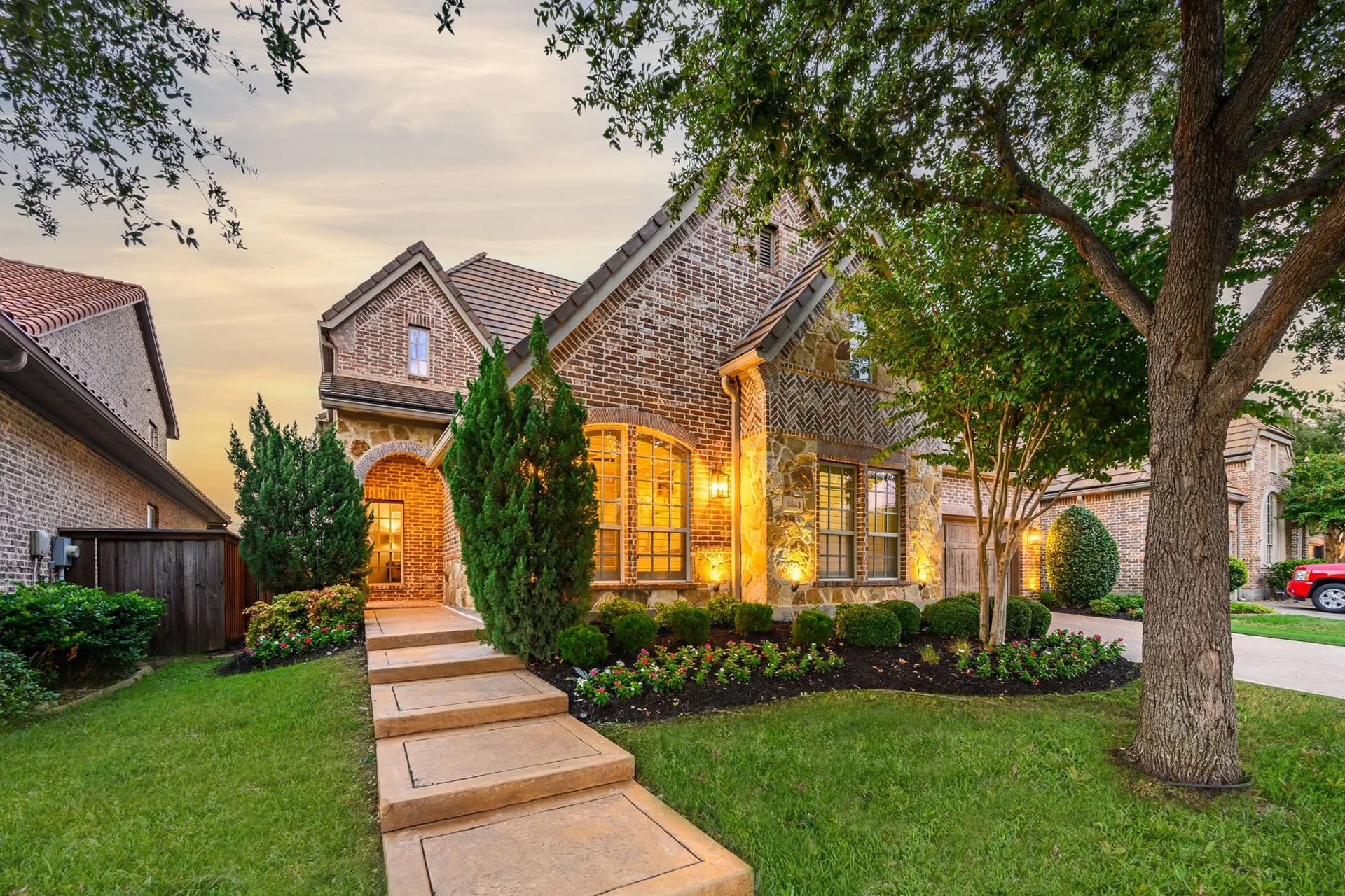 Irving TX, 5843 Shoreside Bend
