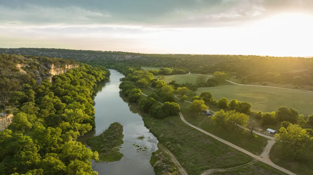 Lometa TX, 3304 Colorado River Ranch - 3304 +/- Acres