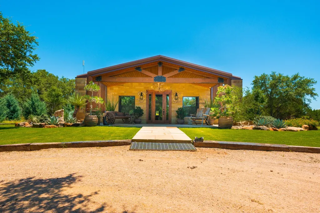 3304 Colorado River Ranch - 3304 +/- Acres Lometa TX 76853