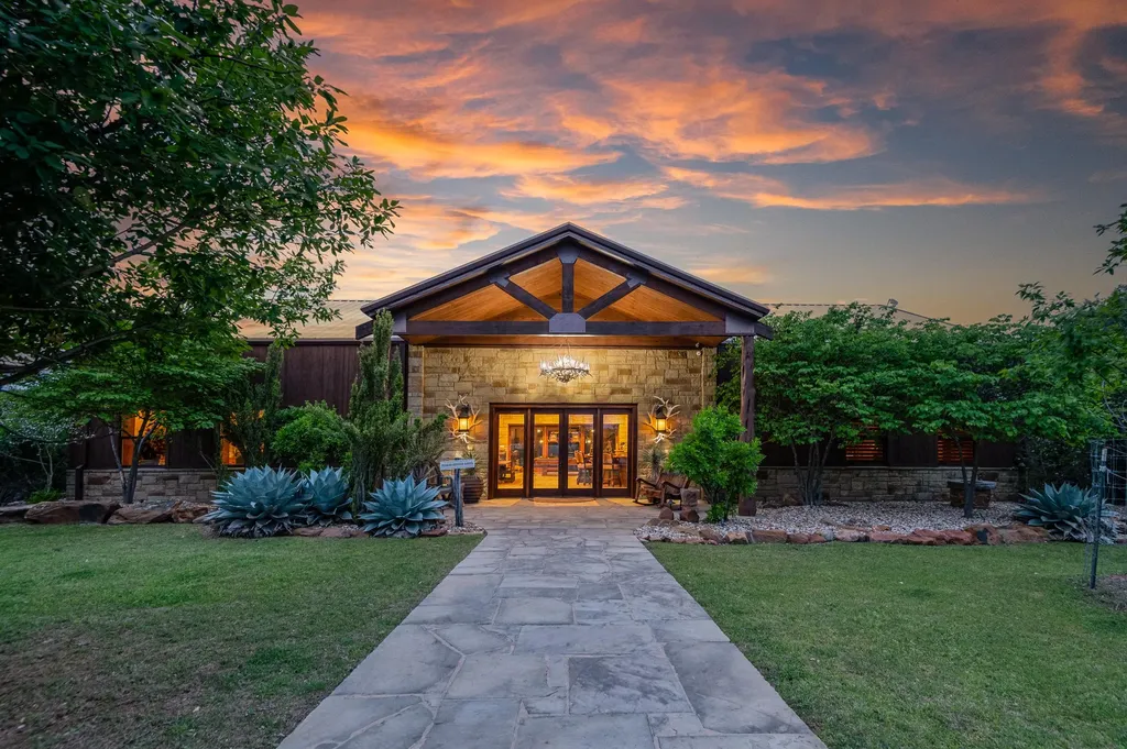3304 Colorado River Ranch - 3304 +/- Acres Lometa TX 76853