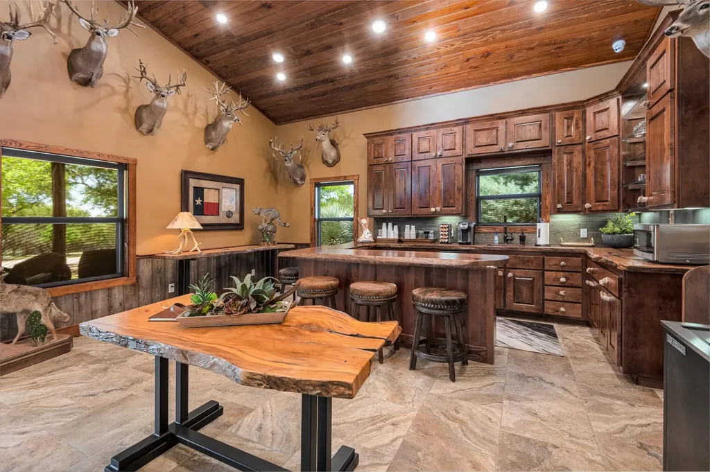 3304 Colorado River Ranch - 3304 +/- Acres Lometa TX 76853