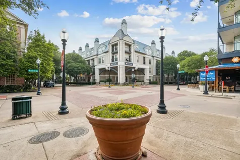 2902 State Street Dallas TX 75204