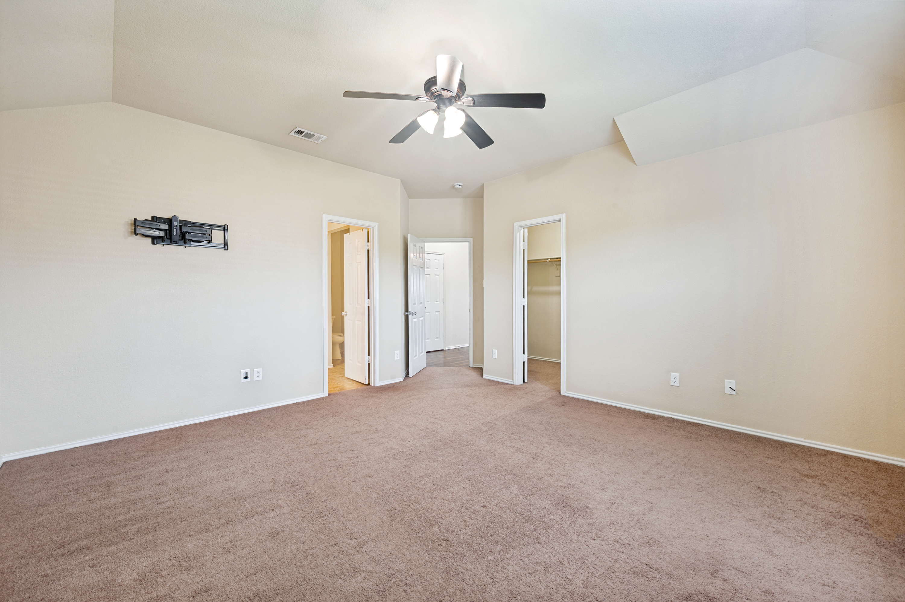 1339 4th Street Grand Prairie TX 75051