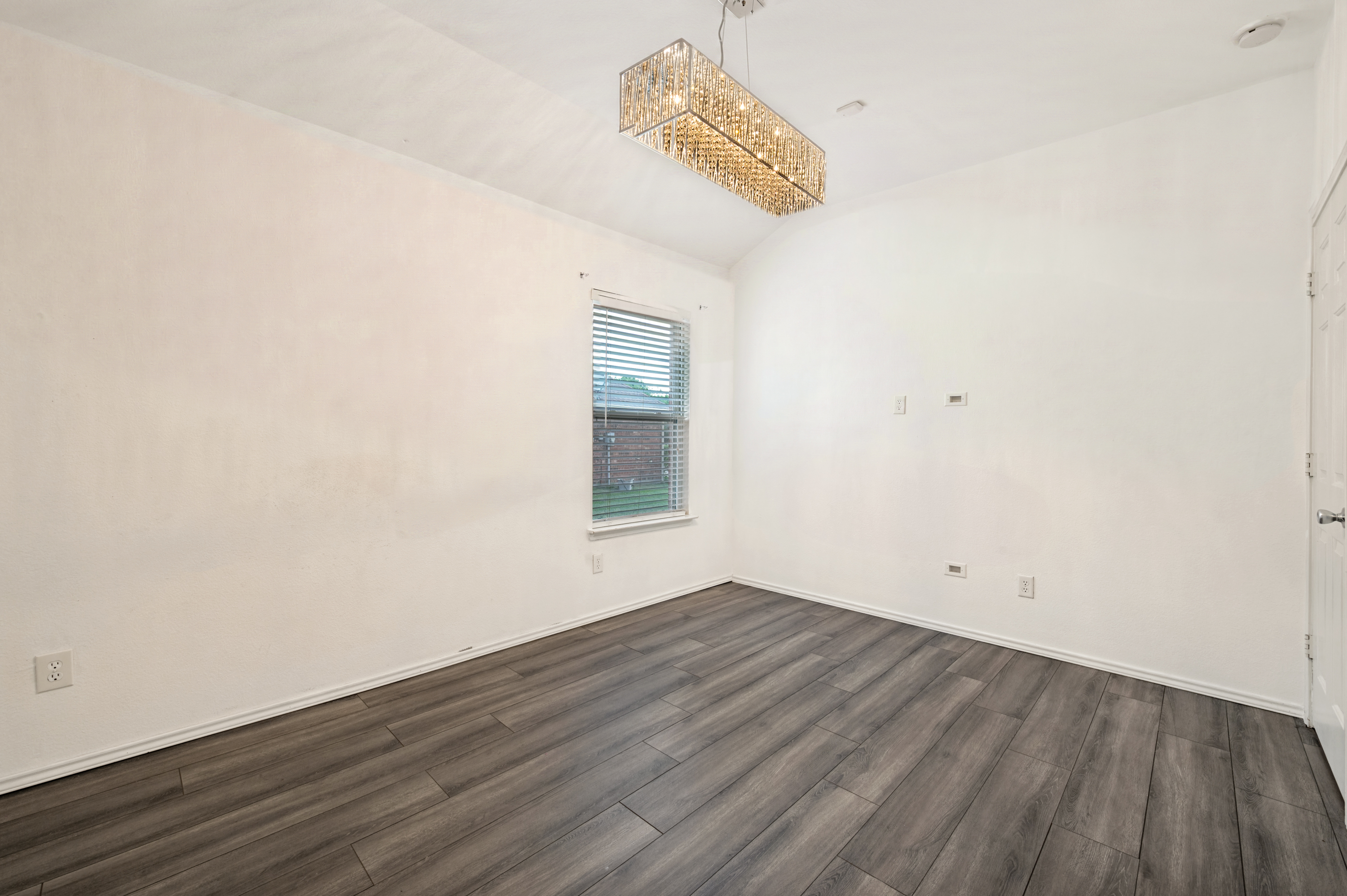 1339 4th Street Grand Prairie TX 75051