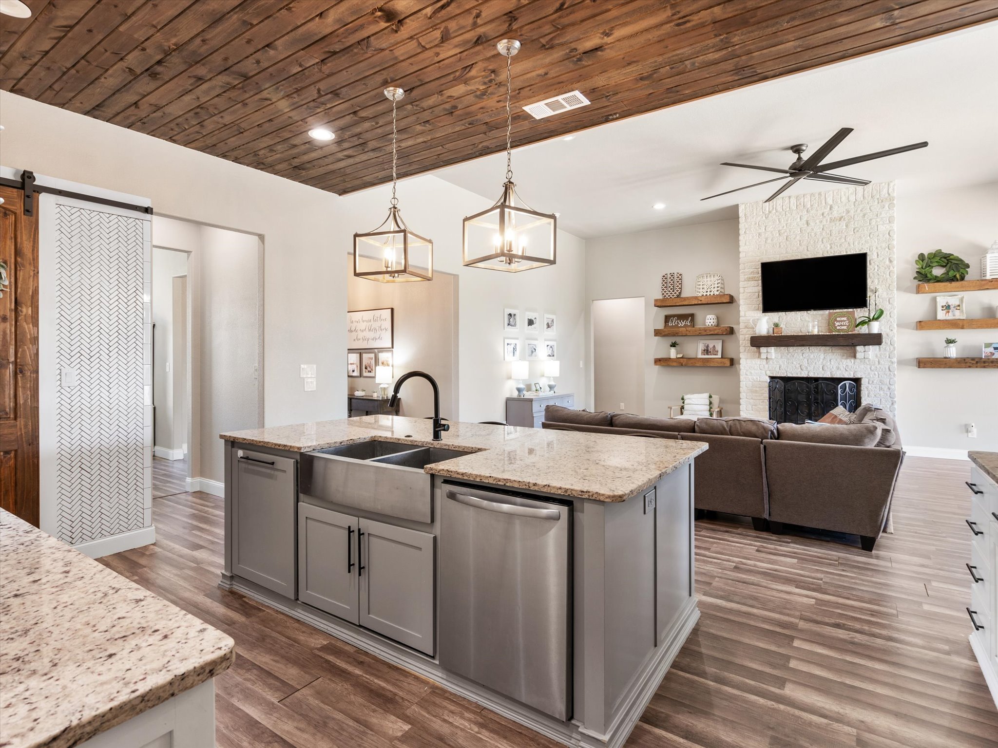 101 Trail Ridge Weatherford TX 76087
