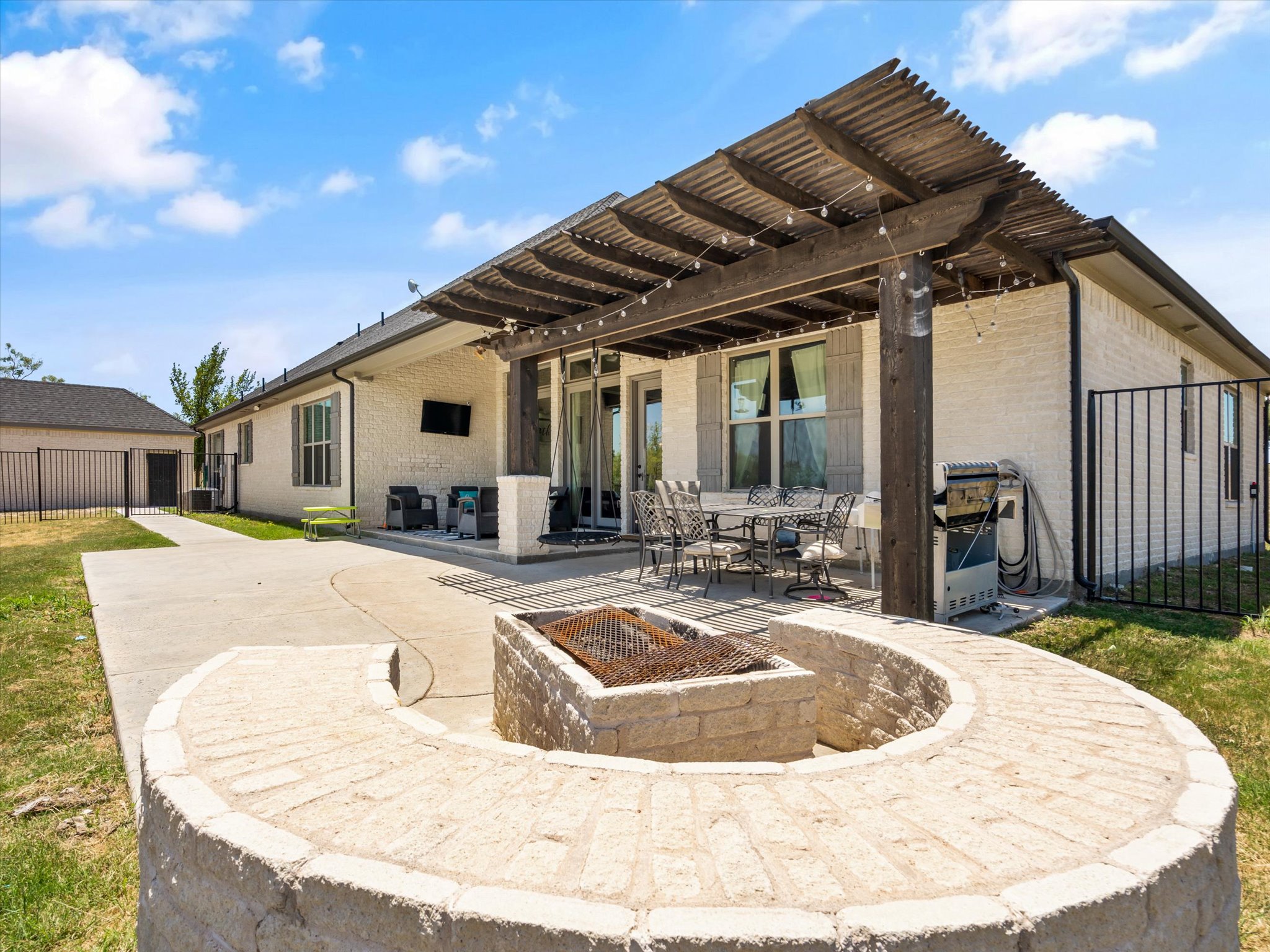 101 Trail Ridge Weatherford TX 76087