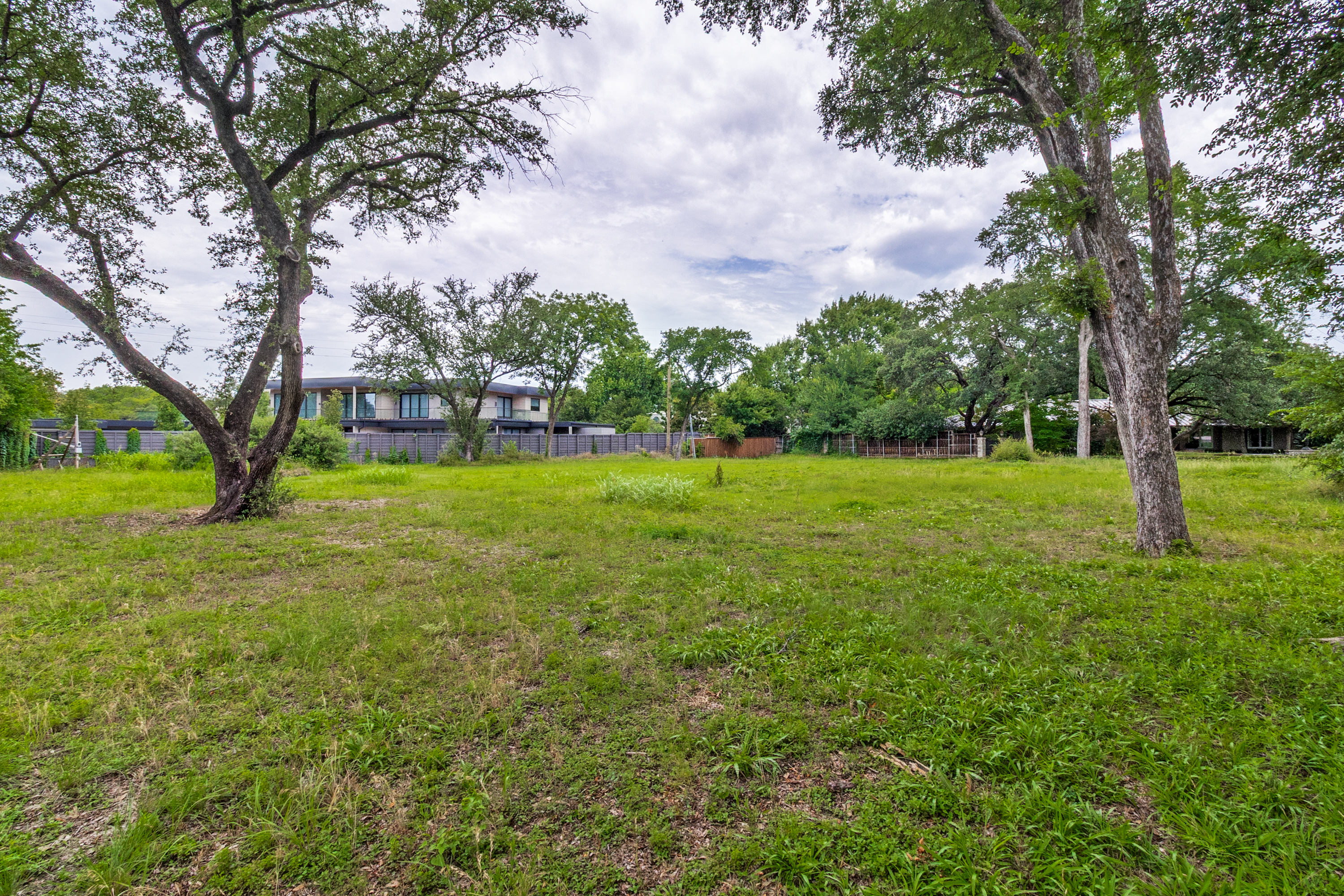 5006 Pebblebrook Drive Dallas TX 75229