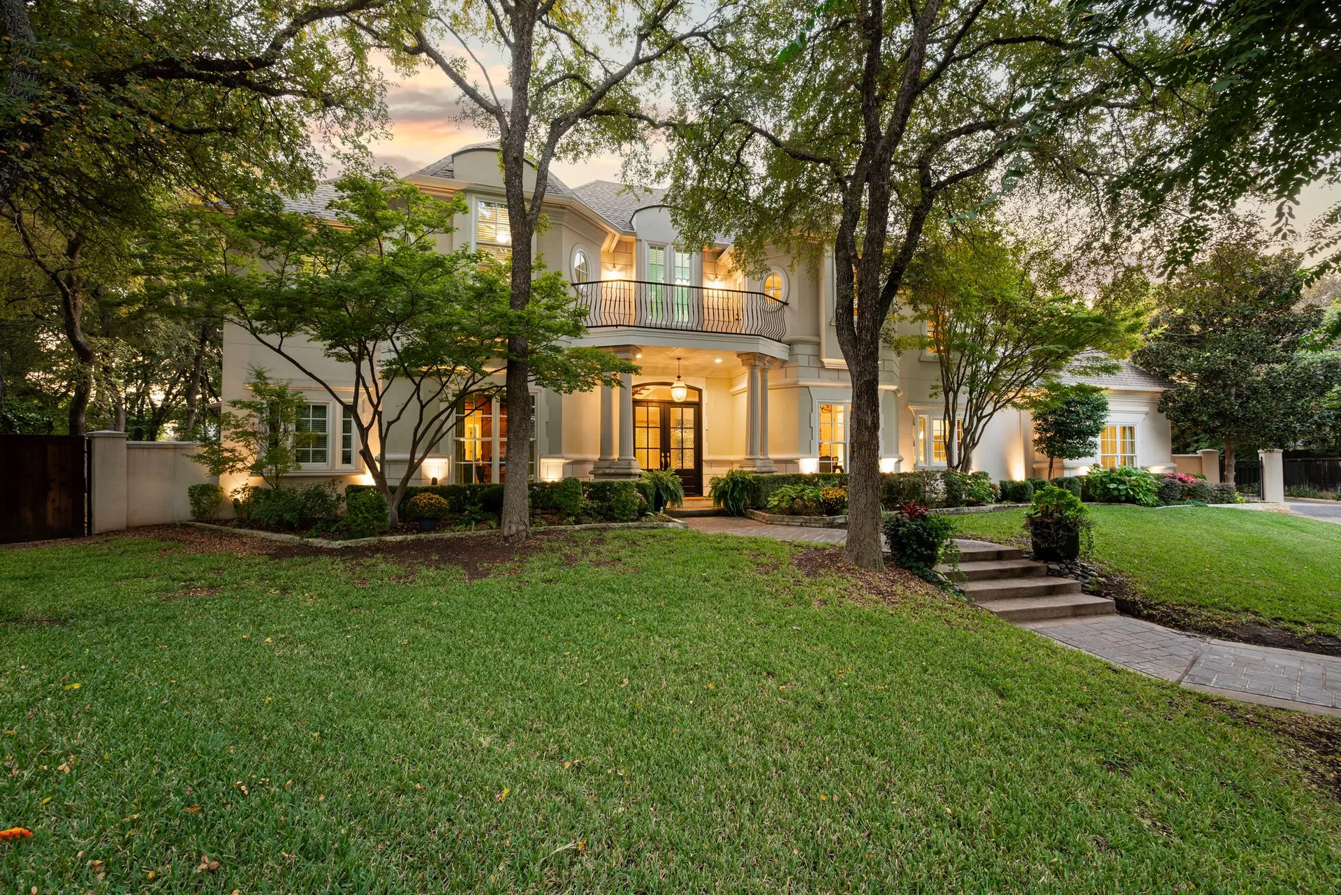 Southlake TX, 802 Carriage Court