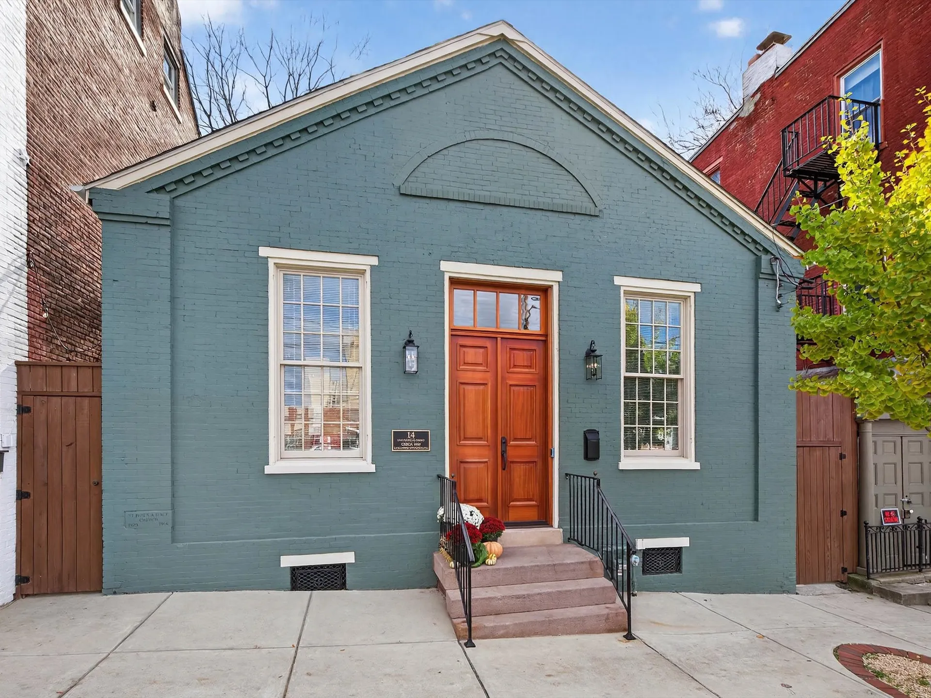 Lancaster PA, 14 E Farnum Street