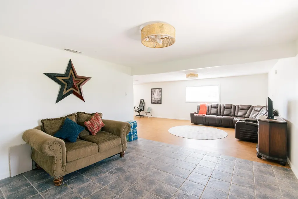 8751 Farm To Market 677 Saint Jo TX 76265